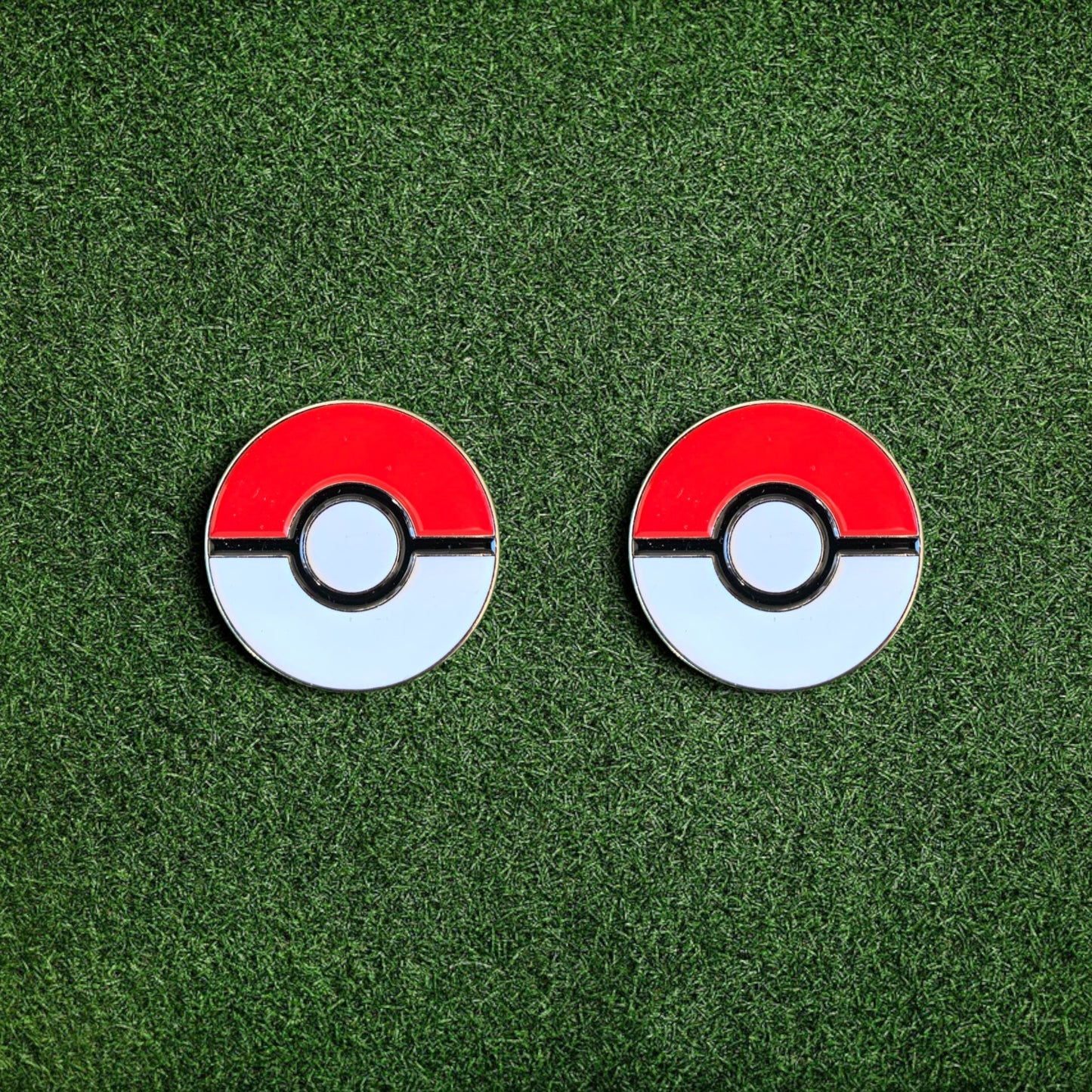 Scotty Divot Tool & Ball Marker Gift Set - Pokéball | Complete in Gift Tin