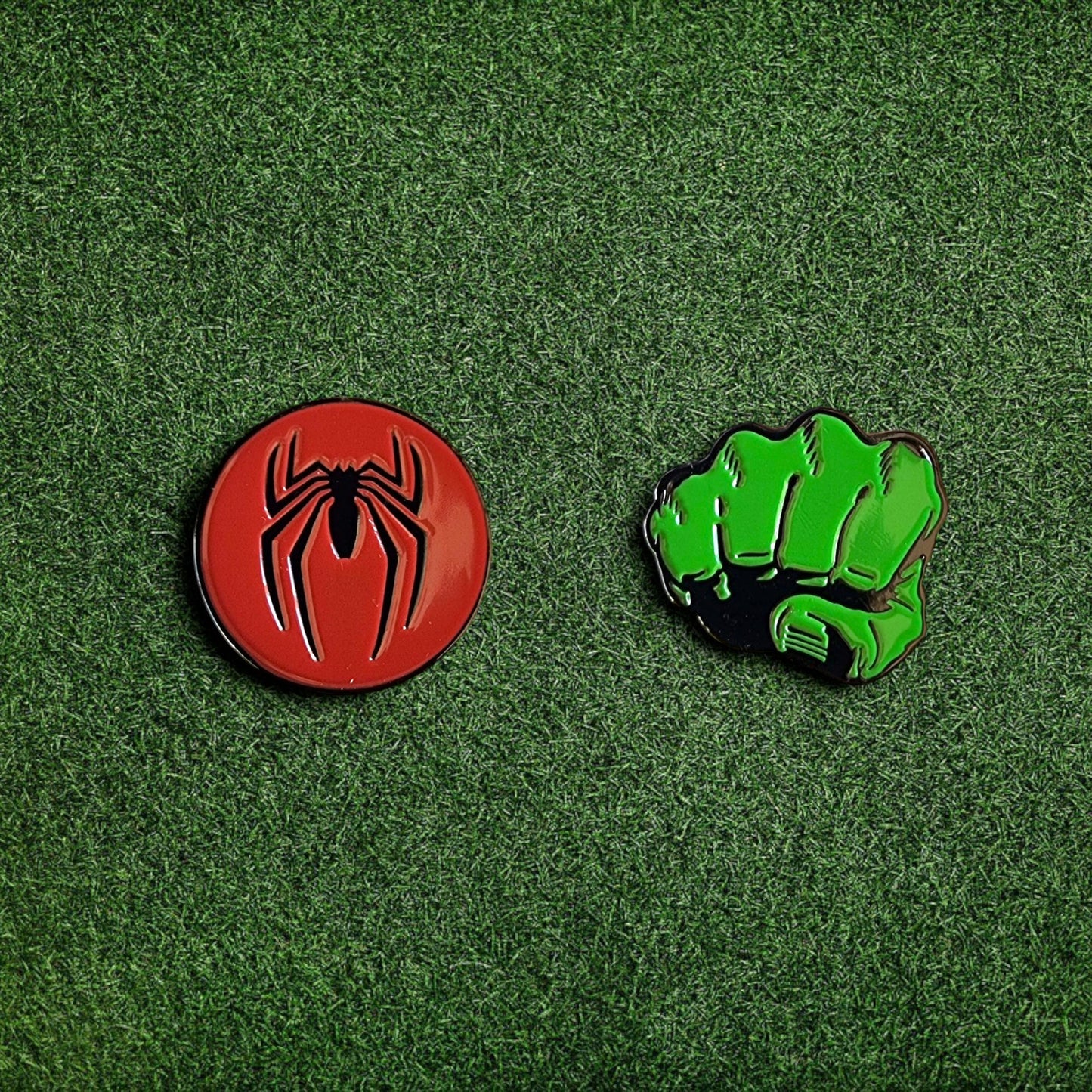 Scotty Divot Tool & Ball Marker Gift Set - Spider-Man & Hulk | Complete in Gift Tin