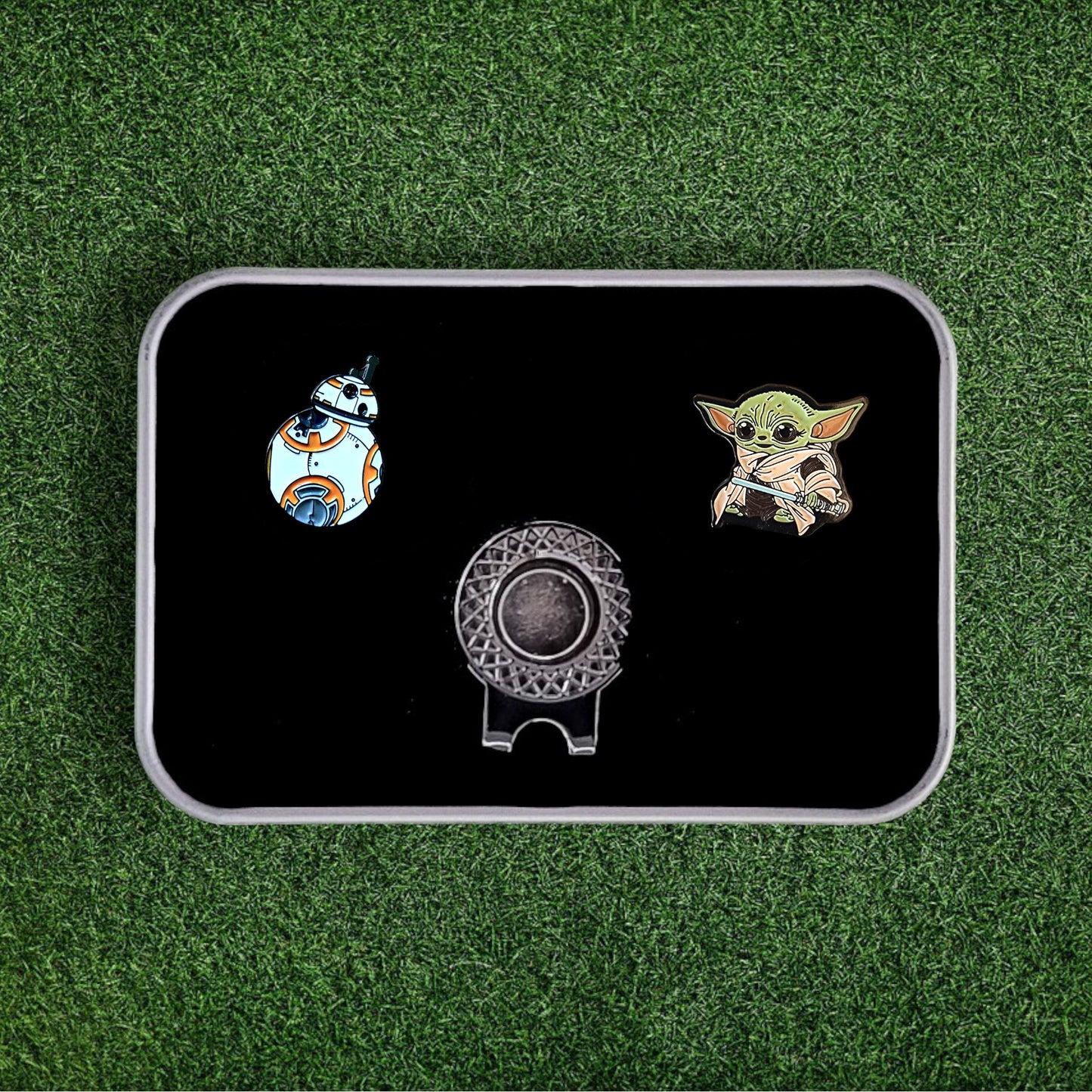 Golf Ball Marker & Hat Clip Set - BB-8 & Baby Yoda | Star Wars | In Gift Tin