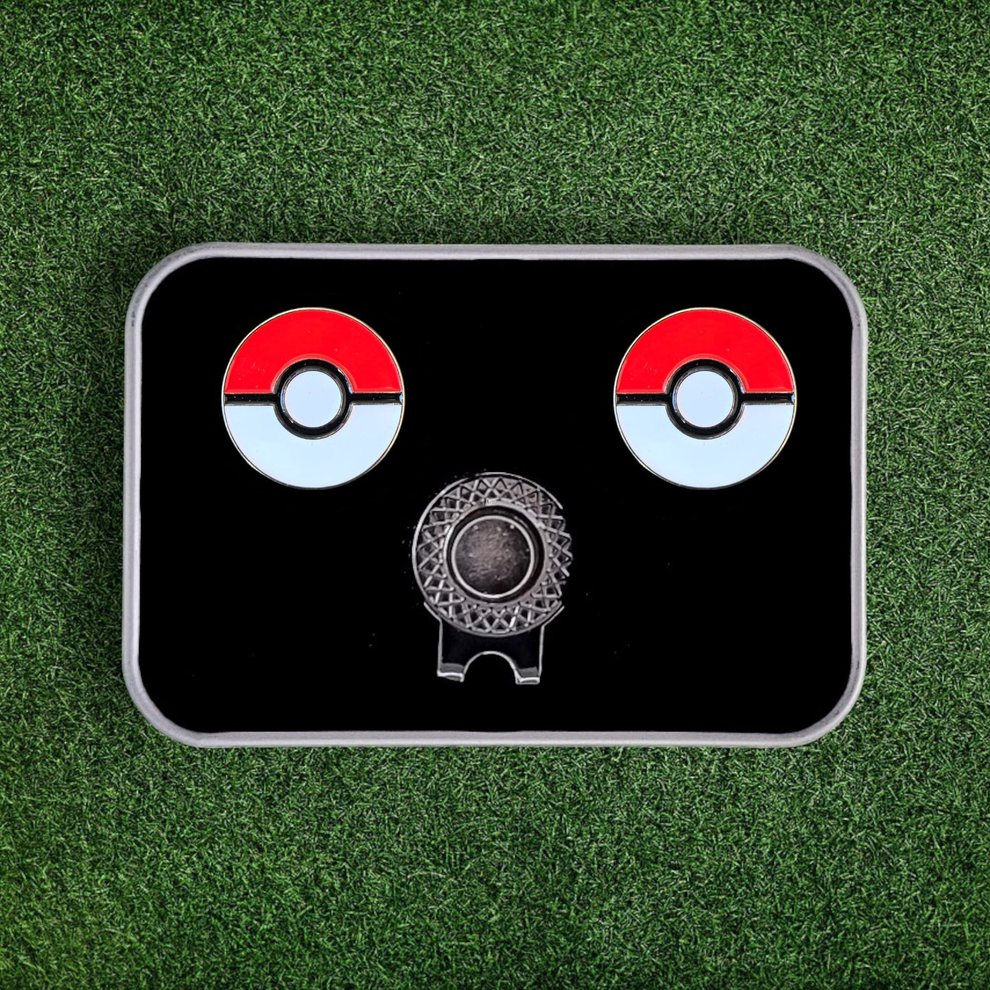 Golf Ball Marker & Hat Clip Set - Pokéball | Complete in Gift Tin