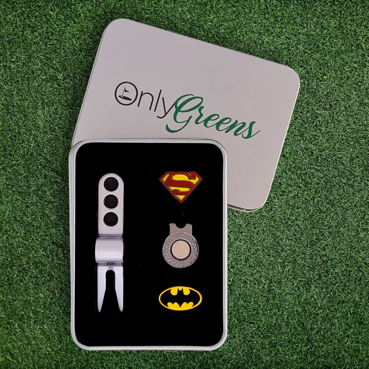 Scotty Divot Tool & Ball Marker Gift Set - Batman & Superman - Complete in Gift Tin